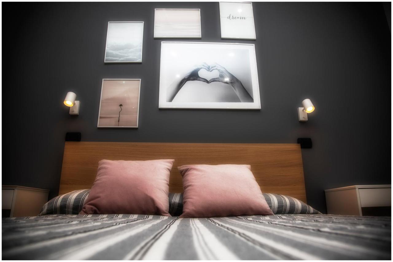 Tere Suite Napoli Bagian luar foto